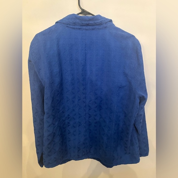 RUBY ROAD ROYAL BLUE BLAZER WITH RAISED DESIGN OF SAME  FABRIC. SIZE 1X - Picture 6 of 7